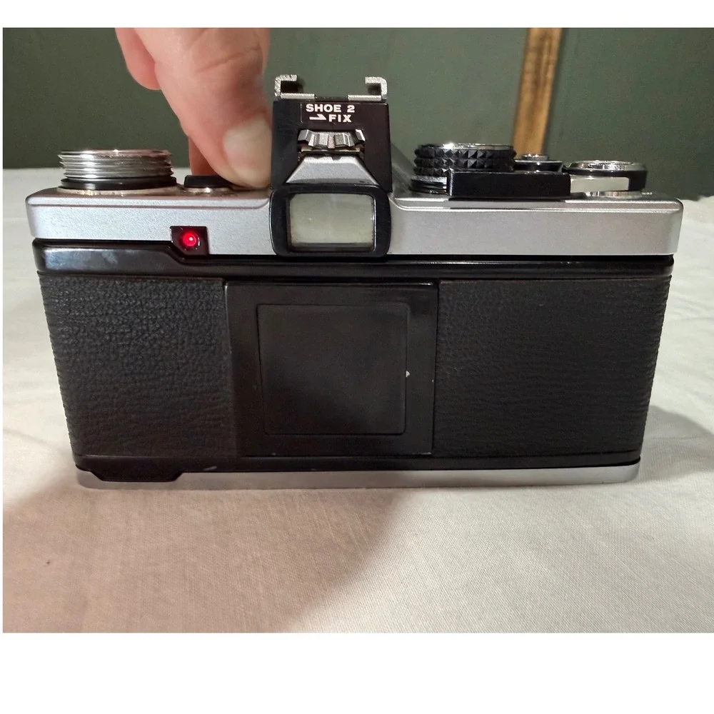 Vintage Olympus OM-2 MD 35mm SLR Film Camera Body Chrome Tested READ